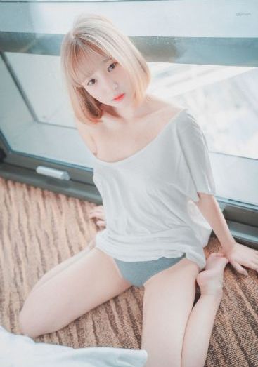 图书馆的她动漫_高清免费在线观看